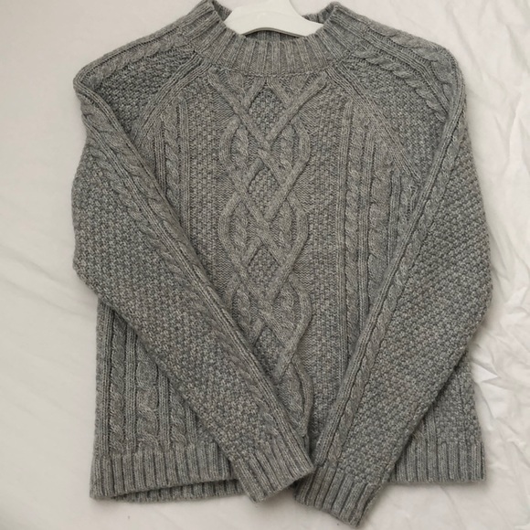 Abercrombie & Fitch Sweaters - Abercrombie & Fitch Gray Cable Knit Sweater